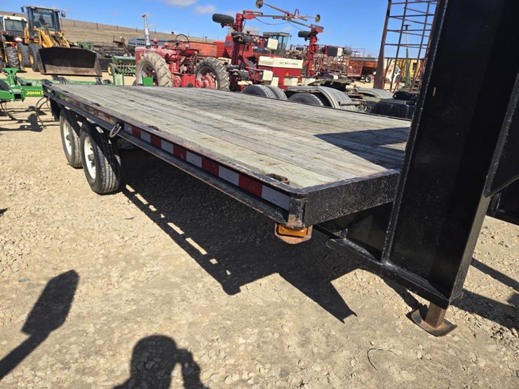 #203-•-1998-featherlite-flatbed-trailer-image-6