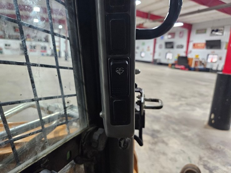 2017-case-tr340-image-33