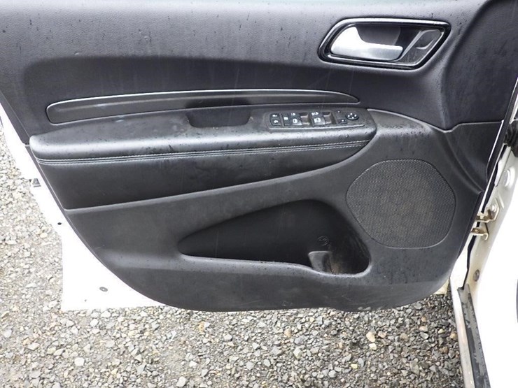 2021-dodge-durango-image-24