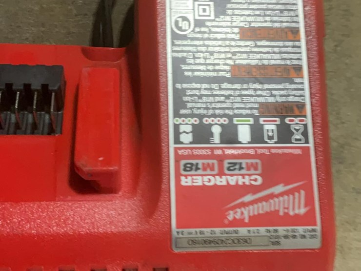 #110-•-milwaukee-cordless-tools-image-8