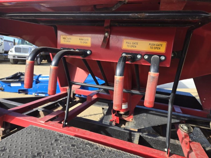 #159-•-seed-tender-4-box-with-scale-image-6