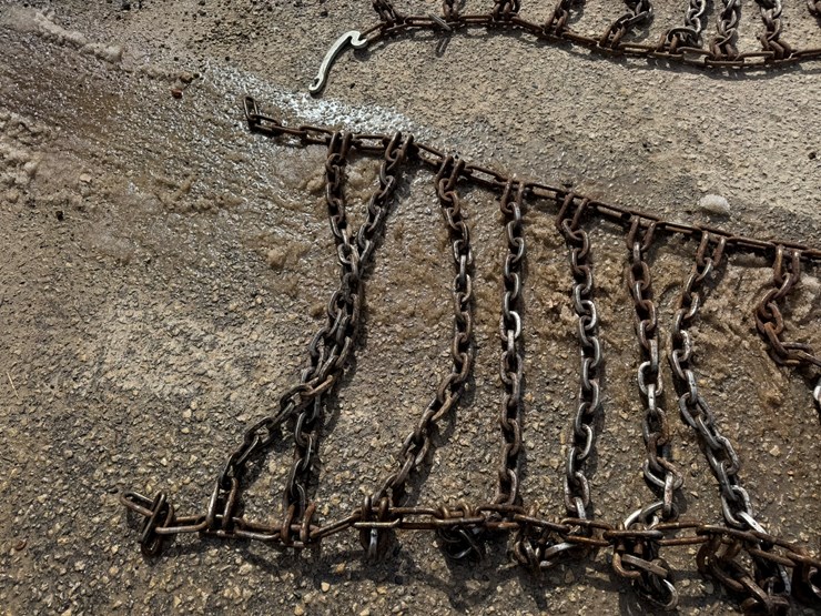 #3277-•-2016-liebherr-542-wheel-loader-w/-plow-and-chains-image-78