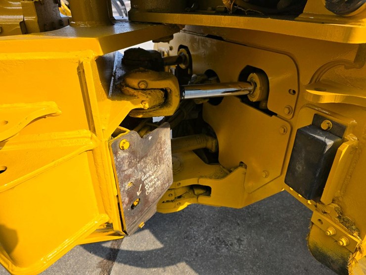 2003-deere-540g-iii-image-48