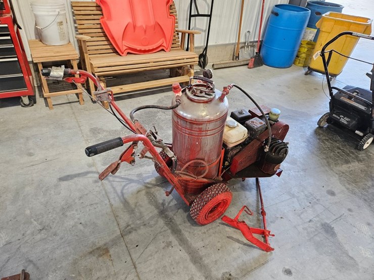 #664-•-walk-behind-paint-sprayer-image-5