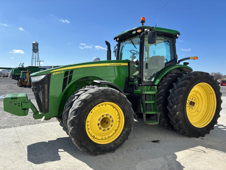 2013-john-deere-8360r-image-12