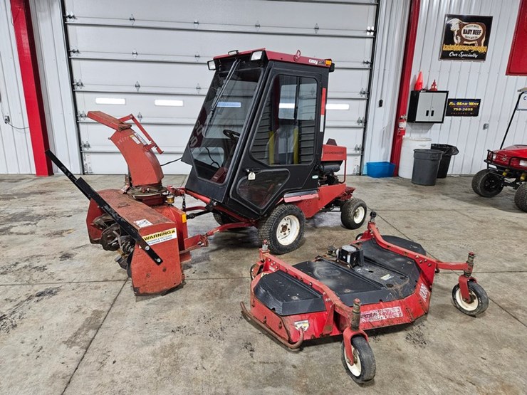 toro-groundsmaster-328d-image-1