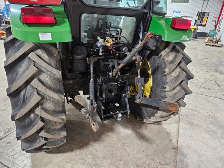 john-deere-5520-image-15
