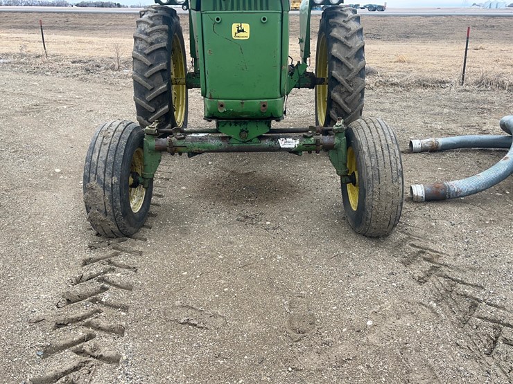 john-deere-3020-image-23