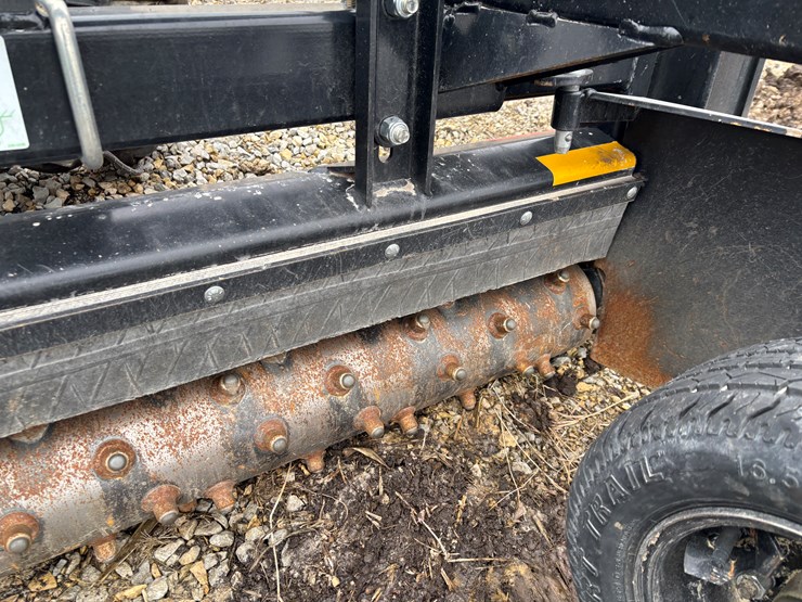 #2325-•-caterpillar-84"-harley-rake-image-13