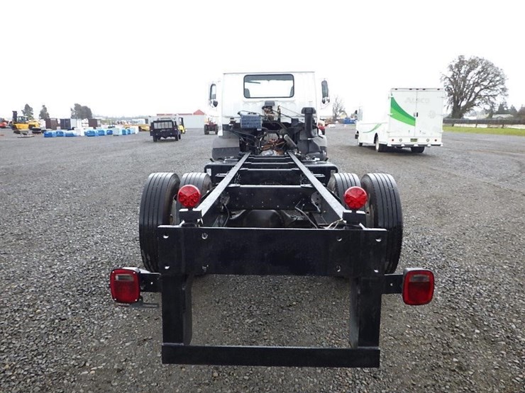 2004-izuzu-tilt-cab-22'-s/a-cab-and-chassis-image-6