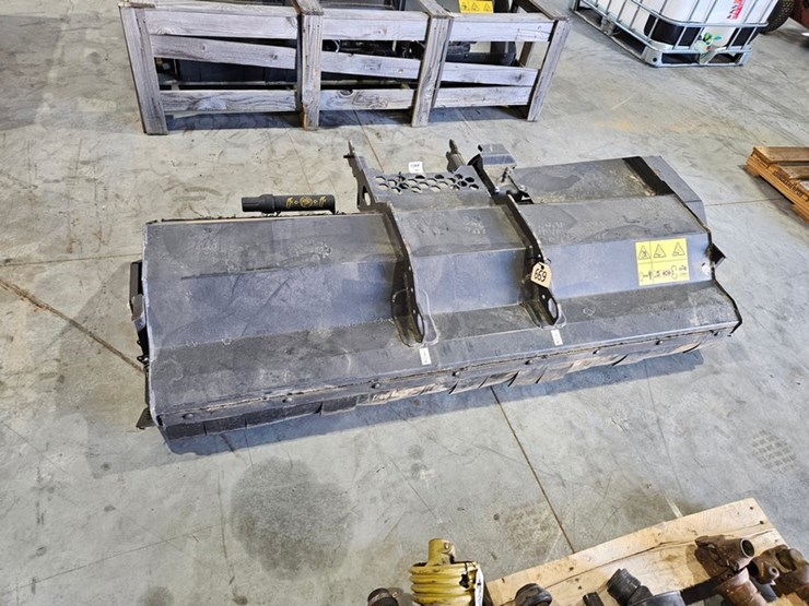 #669-•-bobcat-72"-front-mount-flail-mower-image-7