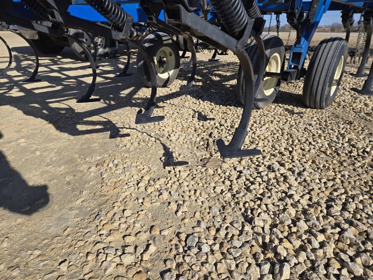 #279-•-1992-dmi-28'-tigermate-field-cultivator-image-4