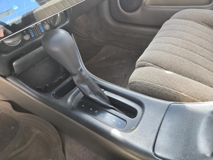 #276-•-2001-pontiac-grand-prix-gt-image-19