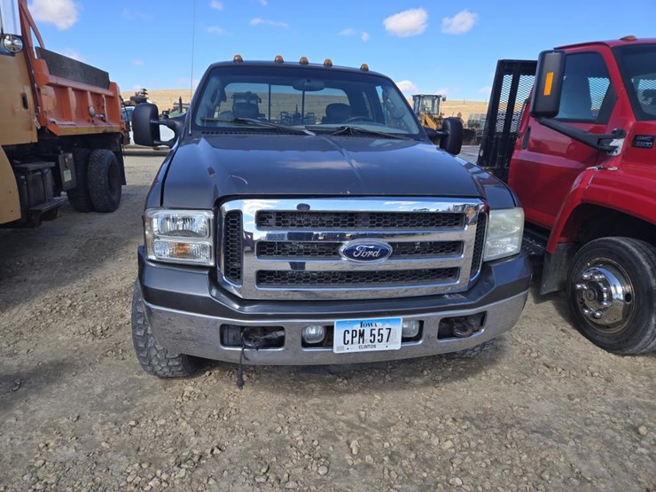 2005-ford-f350-image-2