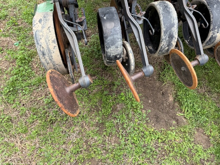 john-deere-1560-image-40