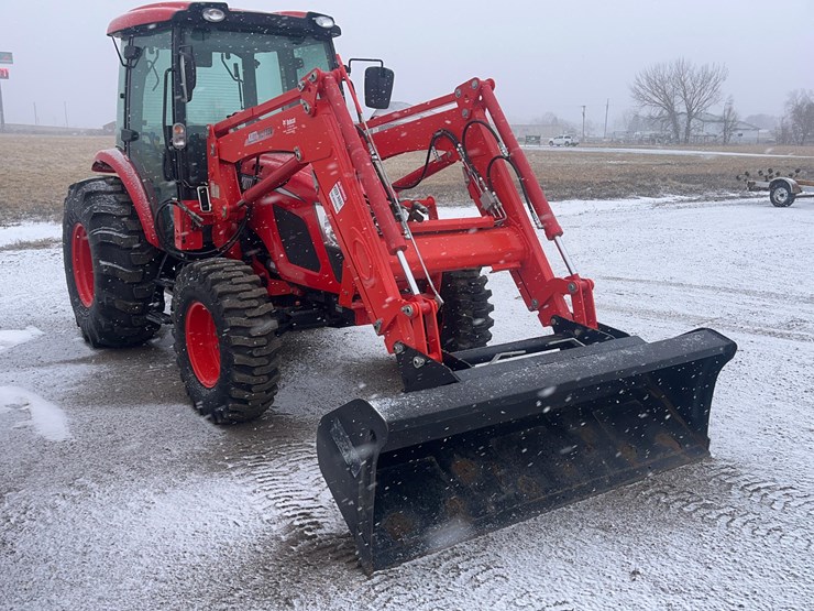 kioti-rx8320-power-shuttle-tractor-with-loader-image-3