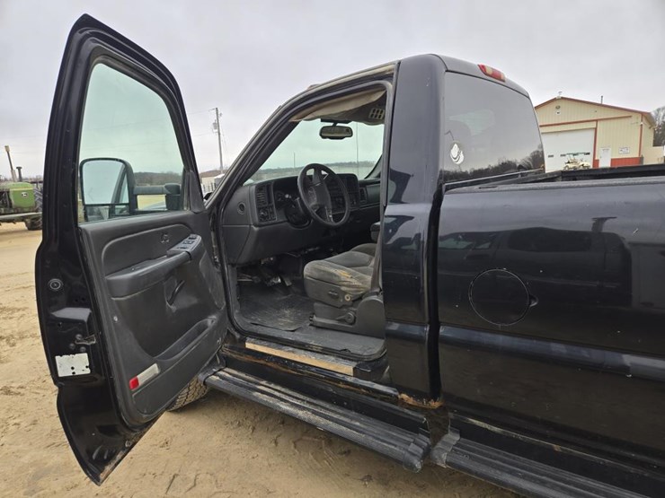 #50-•-2006-chevroley-k2500-hd-truck-image-14