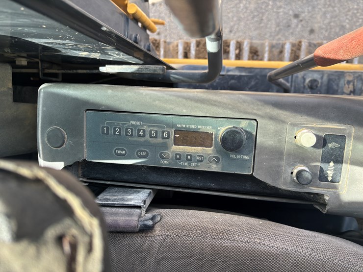 deere-160c-lc-image-64