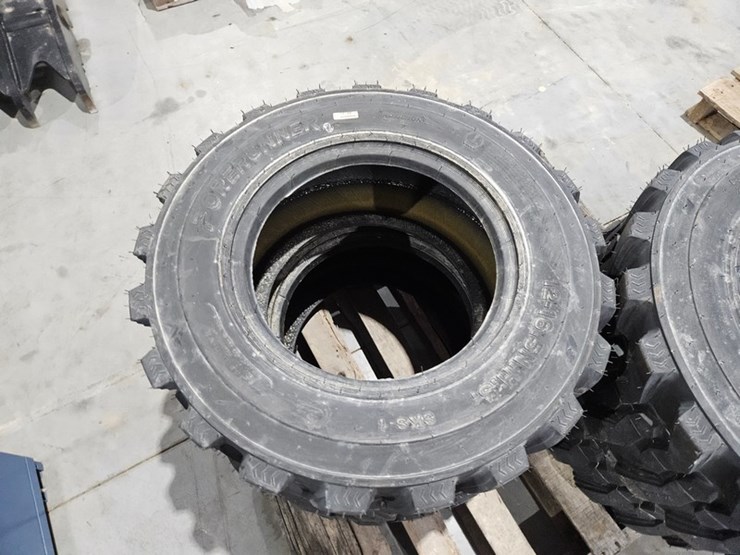 #659-•-2026-forerunner-sks1-(4)-12-16.5-tires-image-3