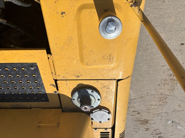 deere-160c-lc-image-28