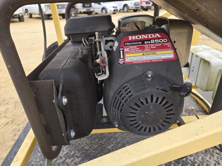 #28-•-honda-light-tower-with-trailer-image-7