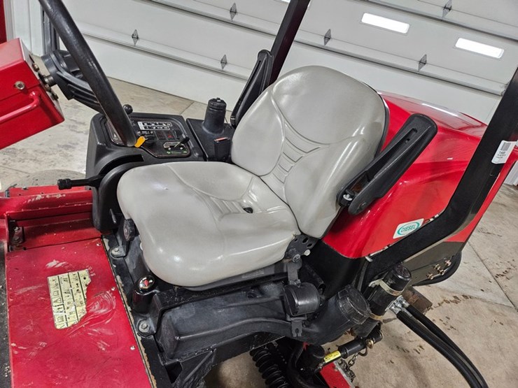 #695-•-toro-reelmaster-3550-d-fairway-mower-image-29