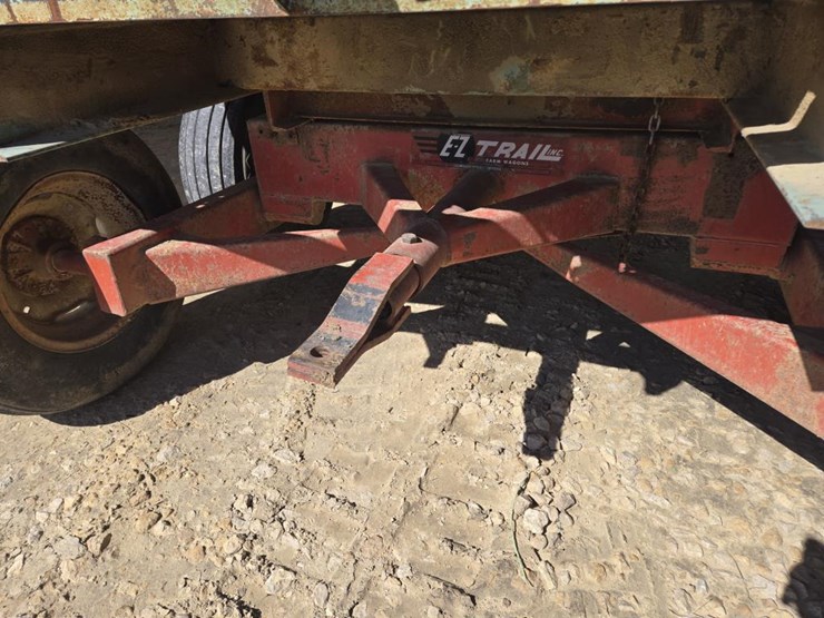 #246-•-forage-king-tandem-axle-silage-wagon-image-10