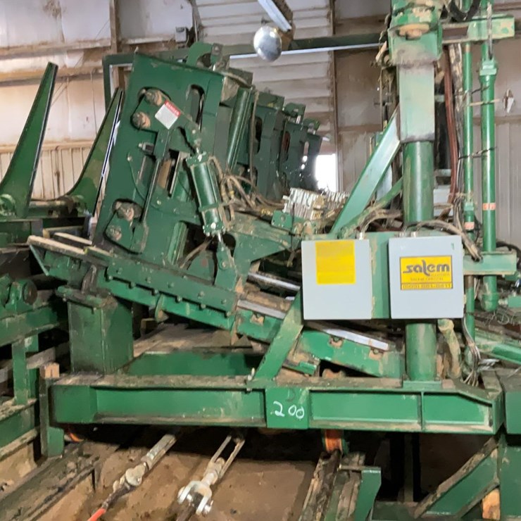 #200 • 2002 Salem 4 Headblock Slant Carriage