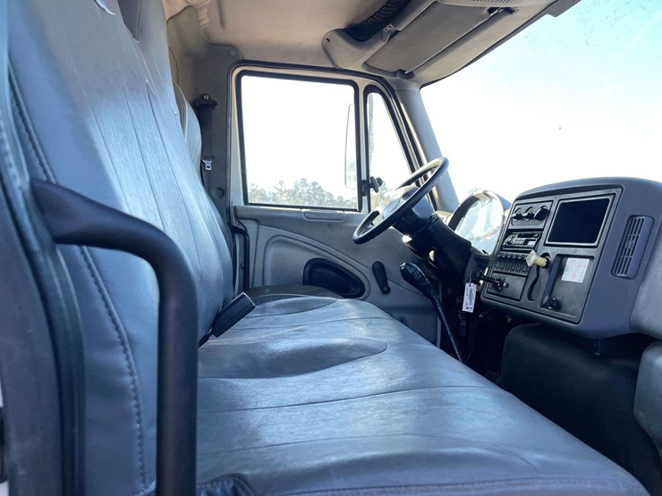 2007-international-durastar-4200-image-22