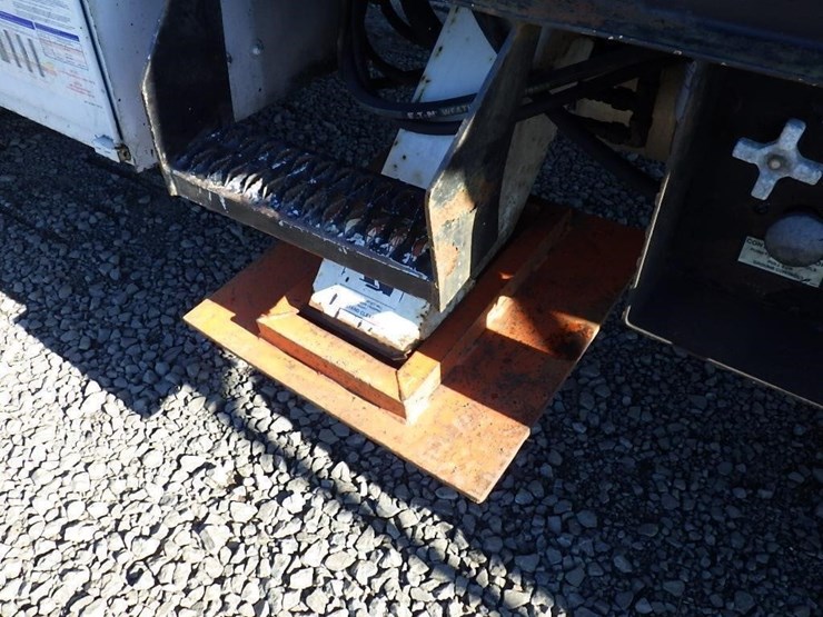 2002-ford-f750-image-15