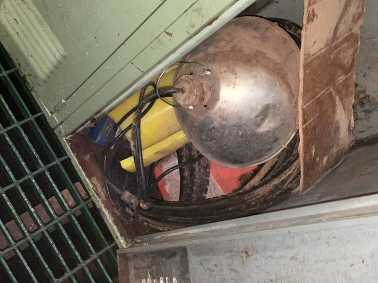 #225-•-locker-cabinet-image-10