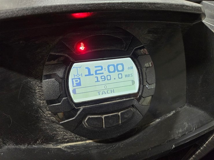 2019-john-deere-gator-image-30