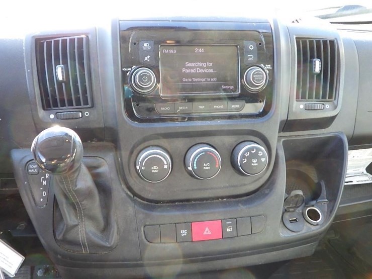 2021-dodge-1500-image-31