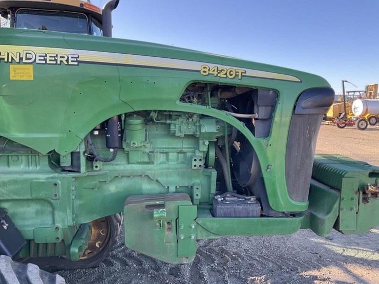 john-deere-8420t-image-12