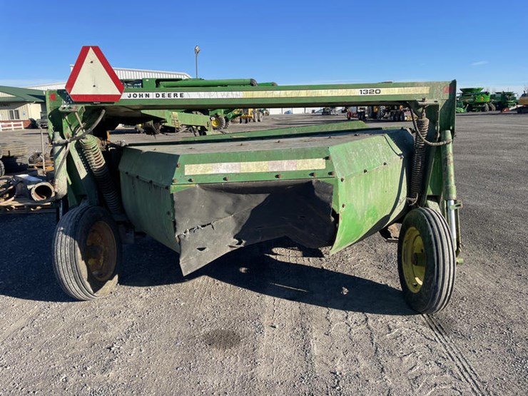 john-deere-1320-image-9