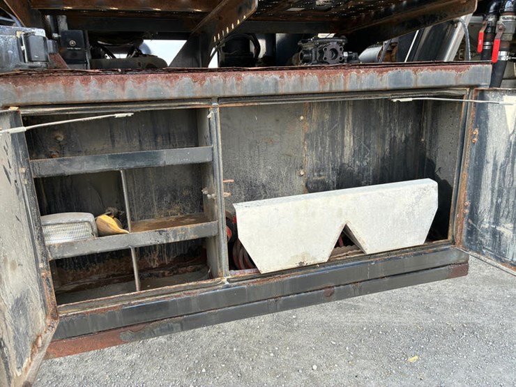 2013-new-leader-l4000g4-image-11