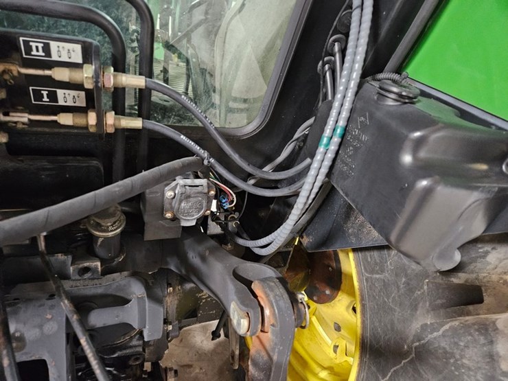 john-deere-5520-image-18