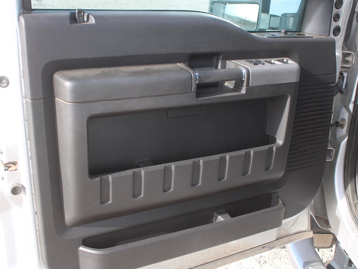 2013-ford-f350-image-42