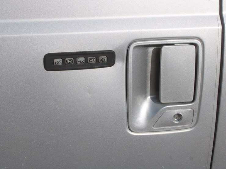 2013-ford-f350-image-22