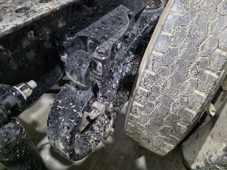 2017-peterbilt-579-image-31