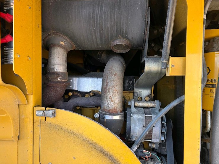 2011-caterpillar-924h-image-9