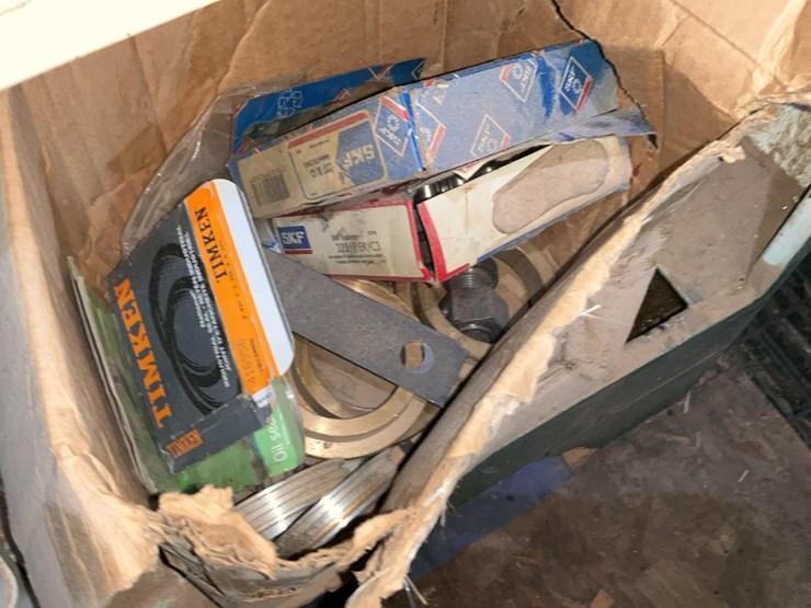 #221-•-cabinet-and-cameras-w/-monitor.-image-16