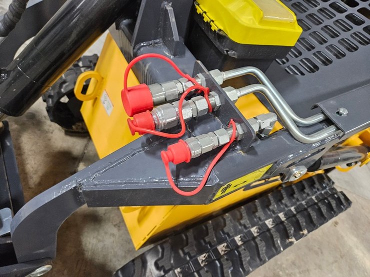 #691-•-2026-zjg-zj380-mini-skid-steer-image-12