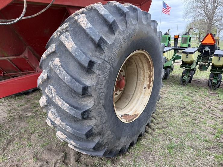 unverferth-8000-image-24