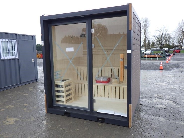 sauna-room-7'x7'-image-1