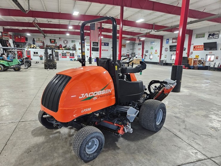 #685-•-jacobsen-lf550-fairway-mower-image-5