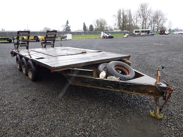 2010-hmde-14'-3-axle-flatbed-trailer-image-3