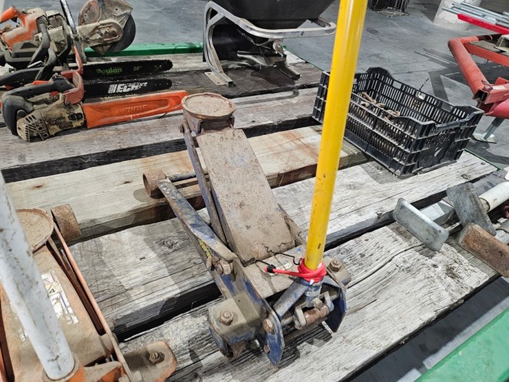 #627-•-napa-professional-floor-jack-image-2