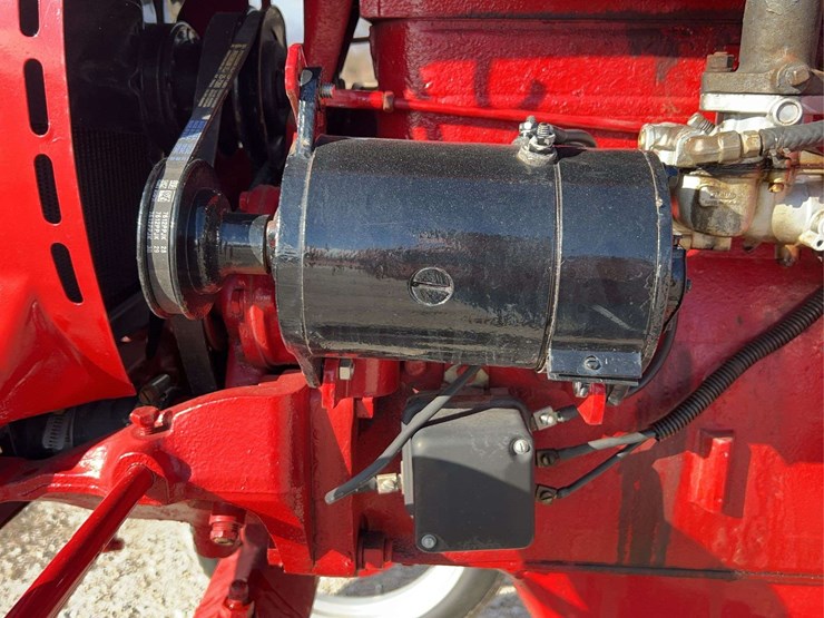 farmall-130-image-60