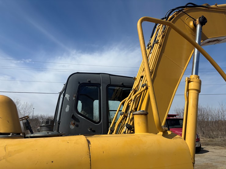 deere-160c-lc-image-18